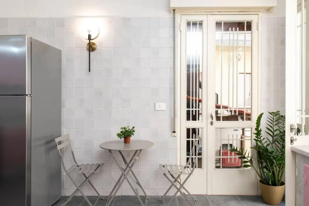 Mauds Elegant Cocoon At Monot Apartment Beirut Lebanon