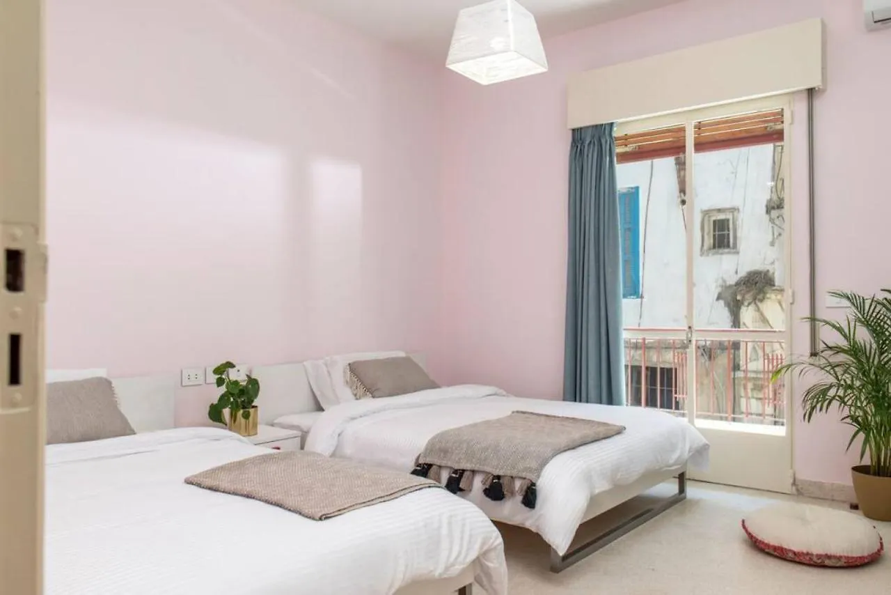 Mauds Elegant Cocoon At Monot Apartment Beirut 0*,  Lebanon